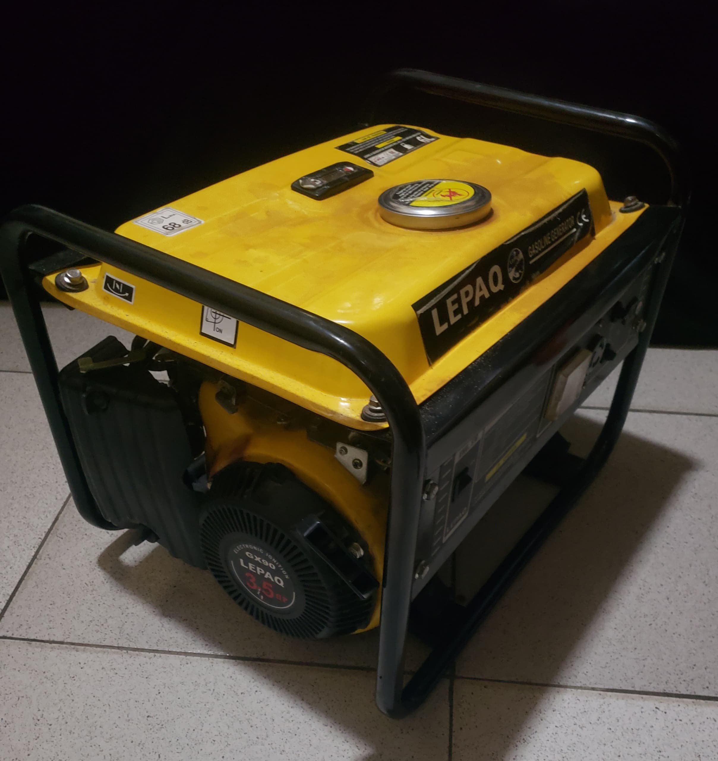 Neatly used Generator, just 1 year, Carton and receipt still available