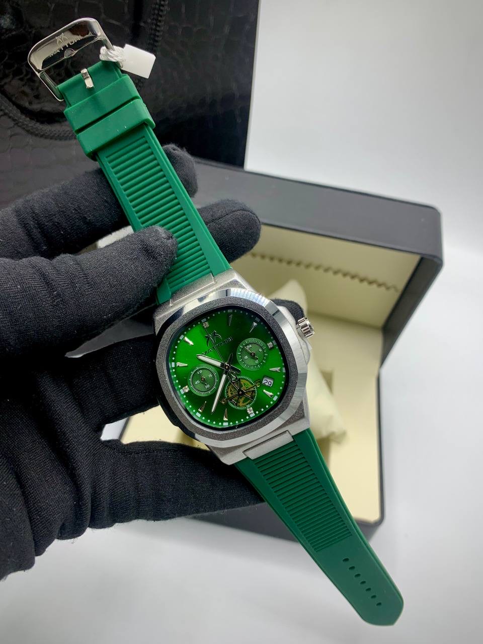 Affordable wrist watch view 2