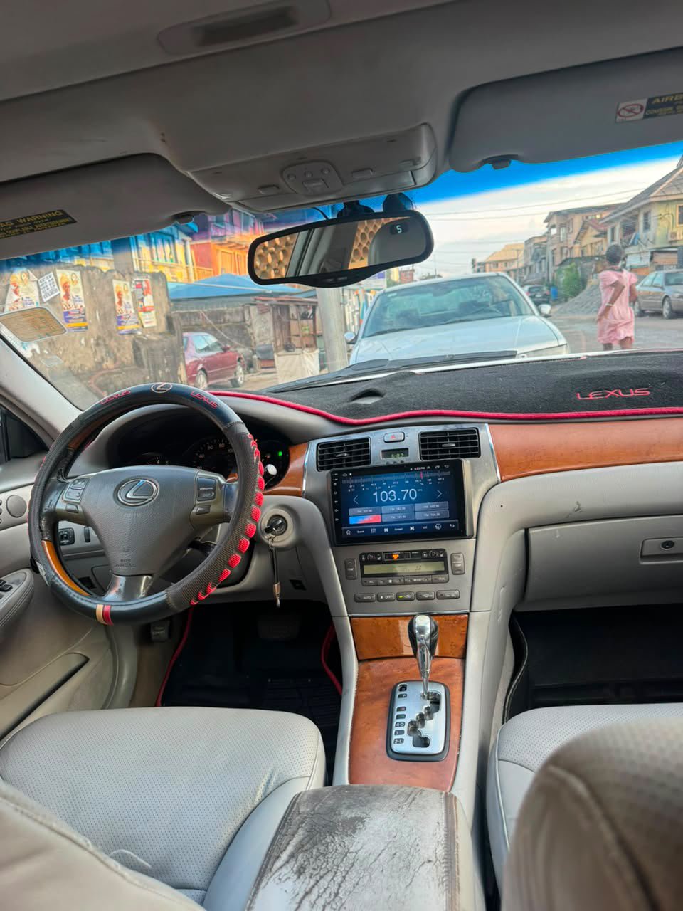Used Lexus ES 330 view 3