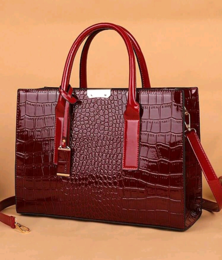 Elegant Croc-Textured Luxury Handbag.
