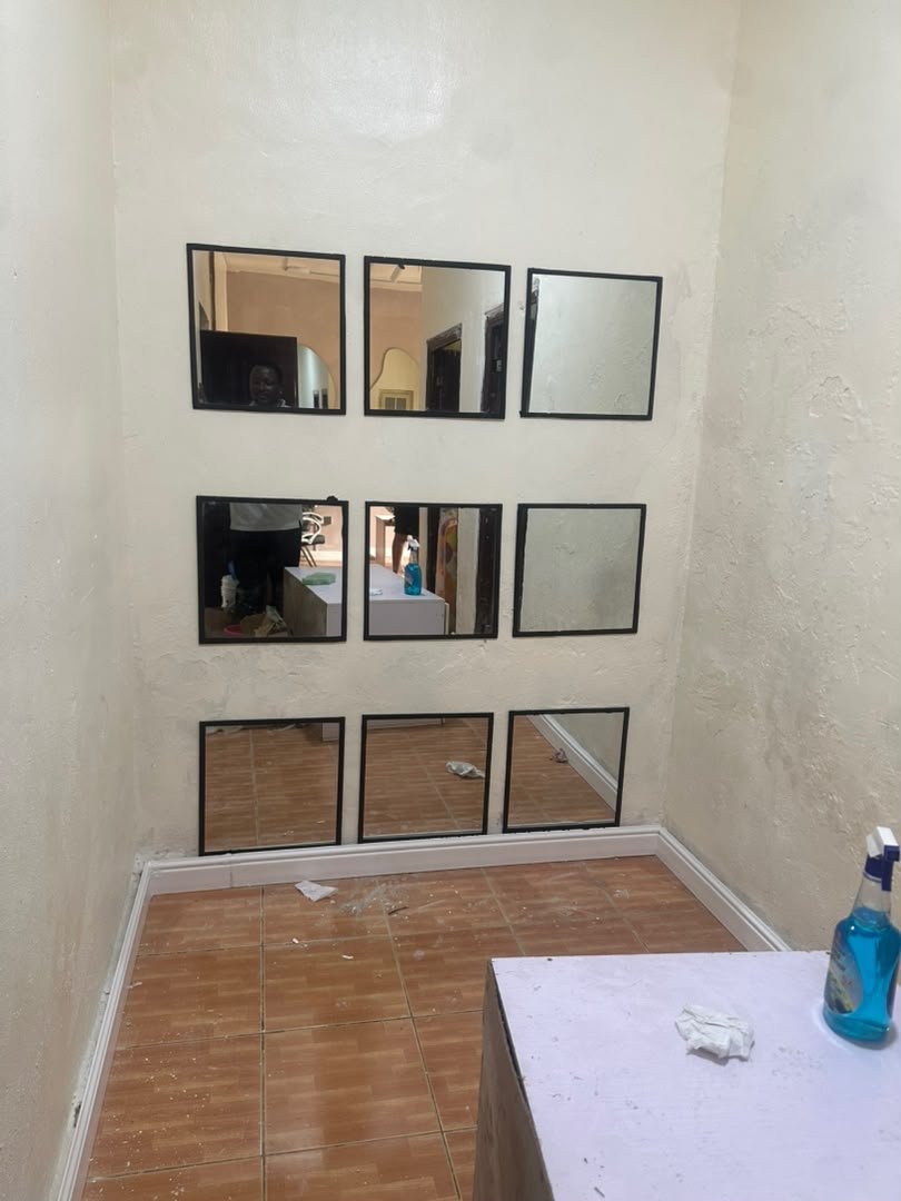Interior wall mirrors 🪞 view 2