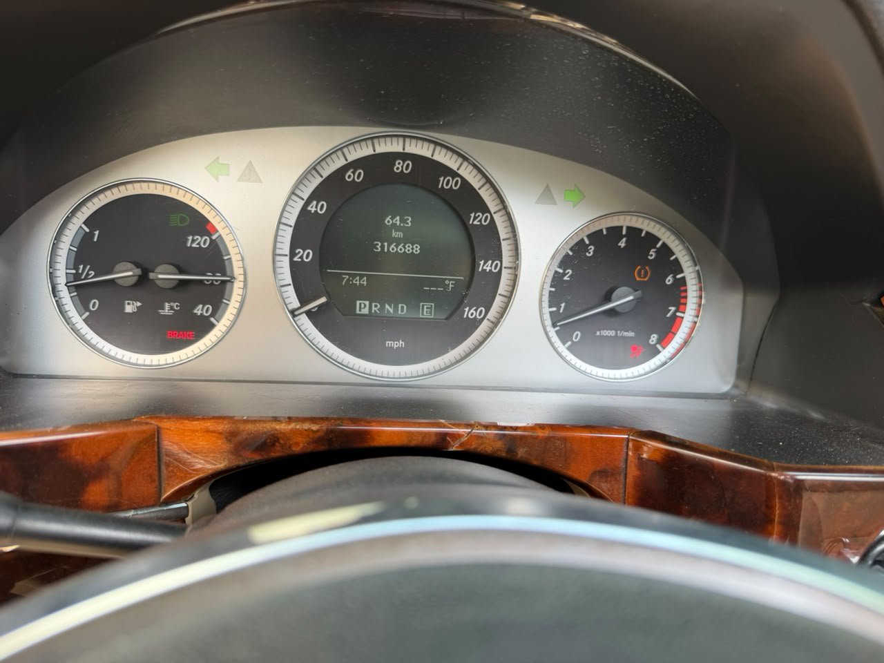 Neatly used 2010 GLK 350 4MATIC view 2